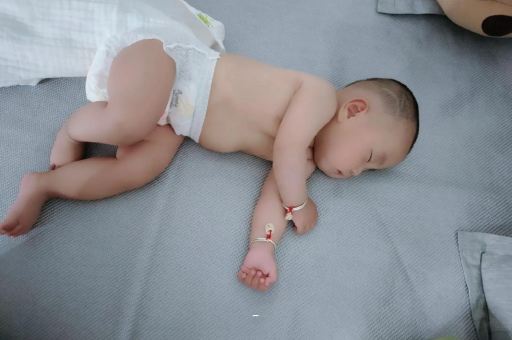 阿拉尔2岁宝宝发烧